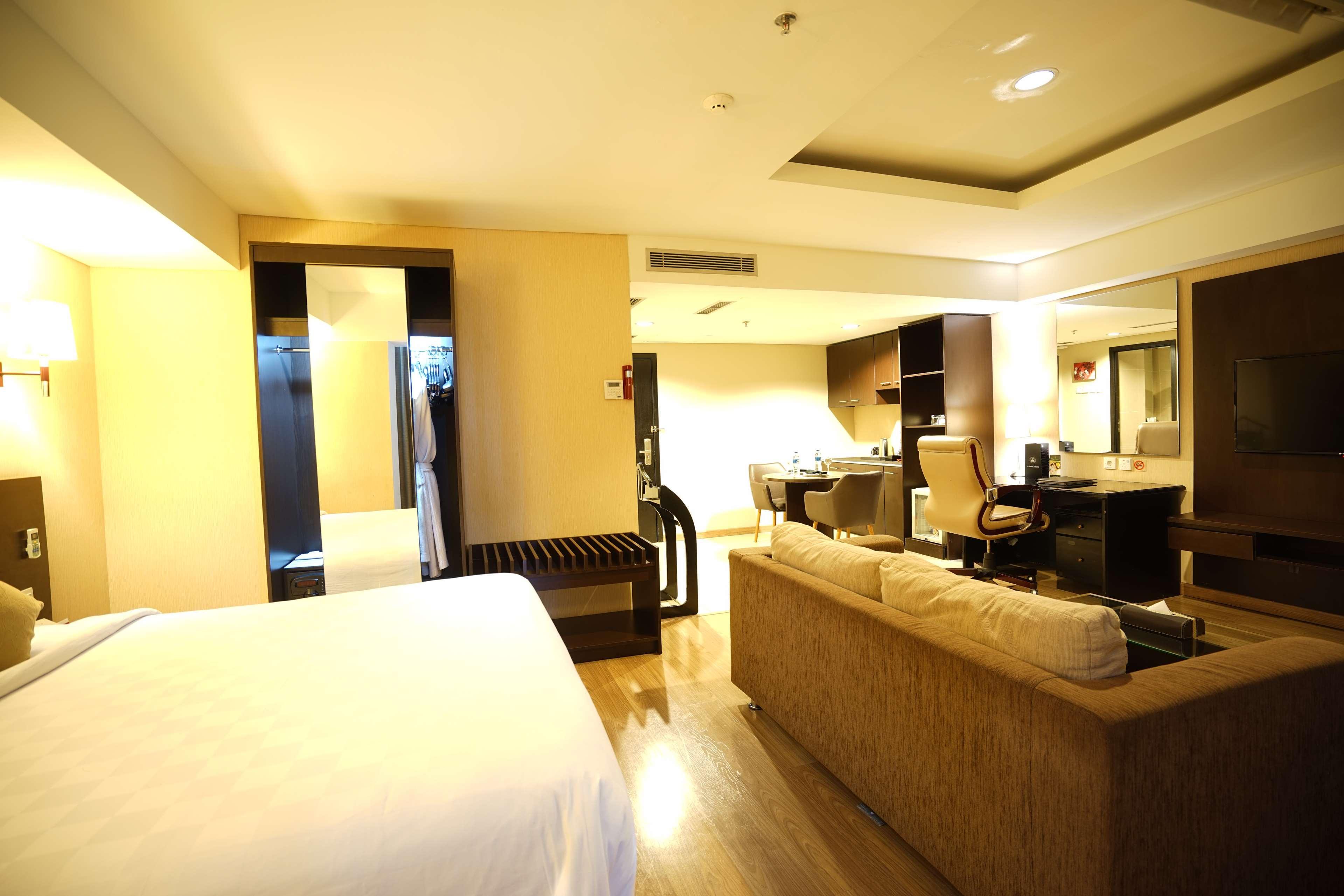 Best Western Premier The Hive Jakarta Buitenkant foto