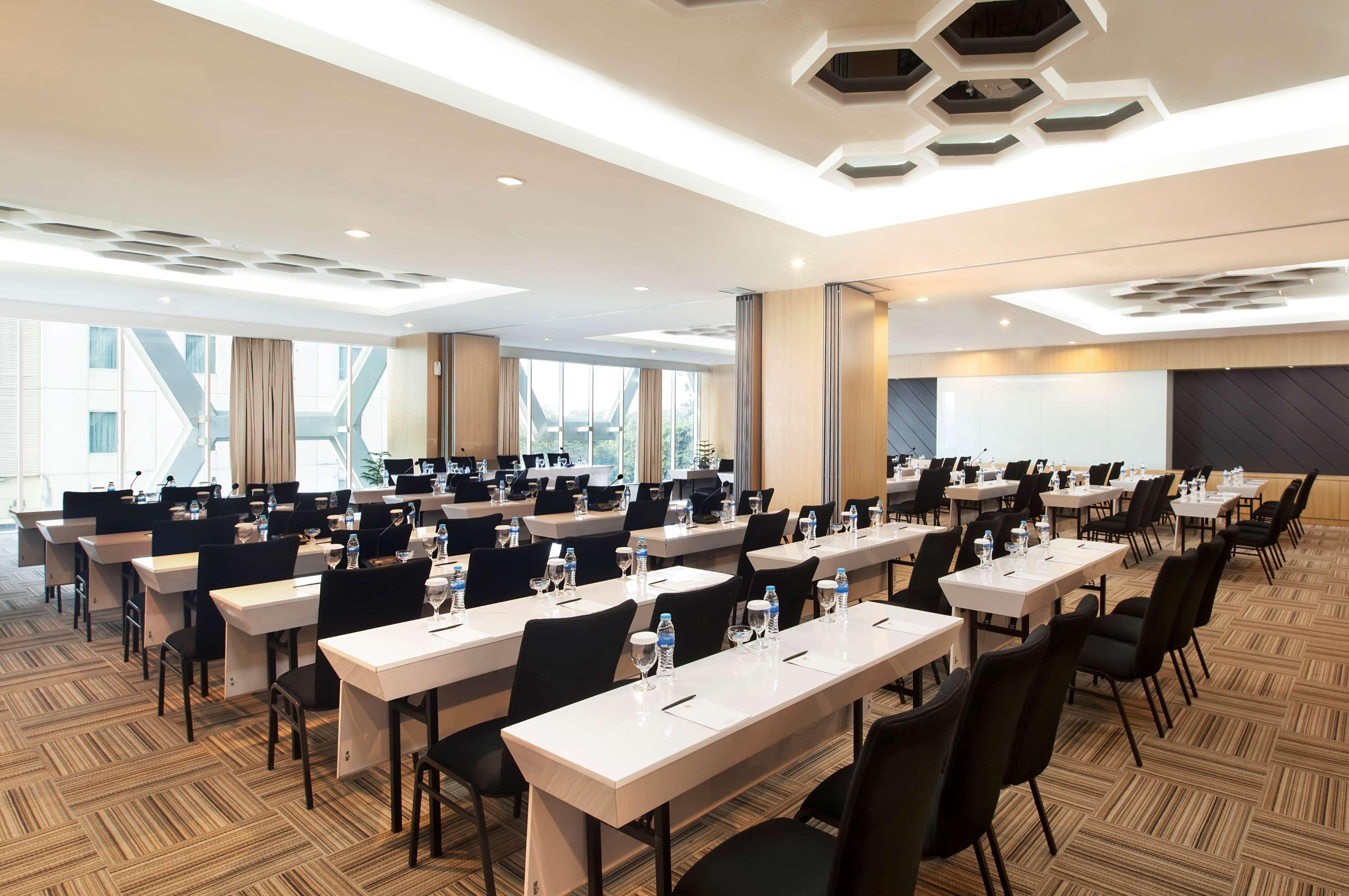 Best Western Premier The Hive Jakarta Buitenkant foto